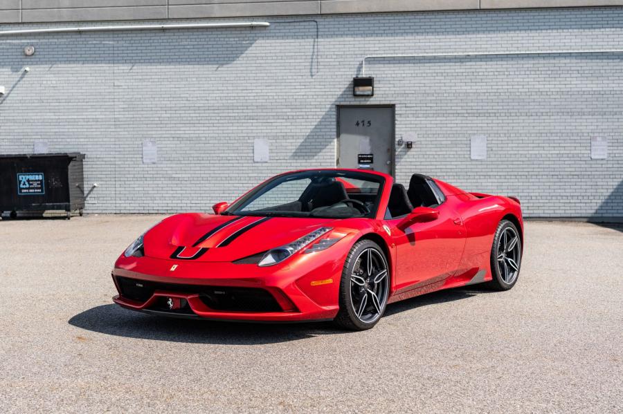  Ferrari 458 Speciale A 2015 года  (фото 1 из 35)